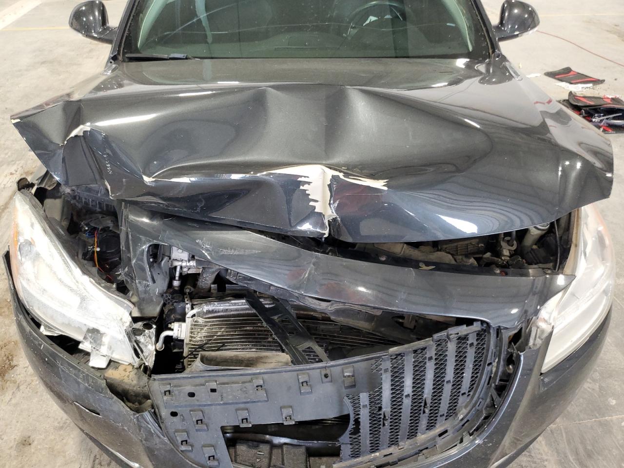 Buick Regal Premium Image 8