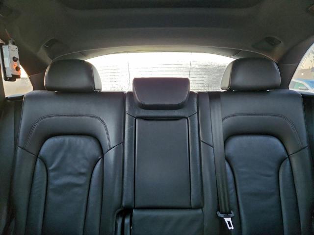 Audi Q5 Premium Plus Image 10