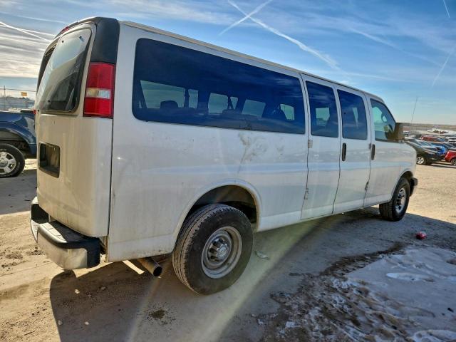 Chevrolet Express Lt Image 3