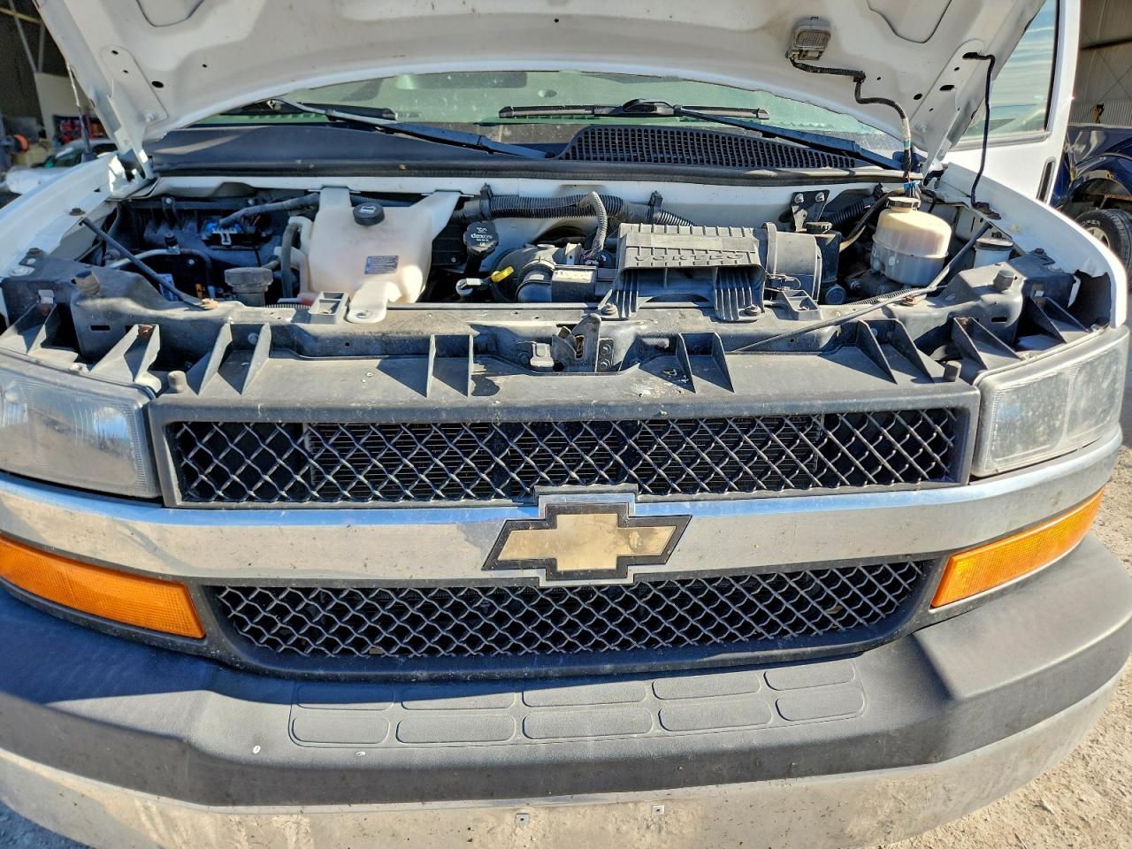 Chevrolet Express Lt Image 4