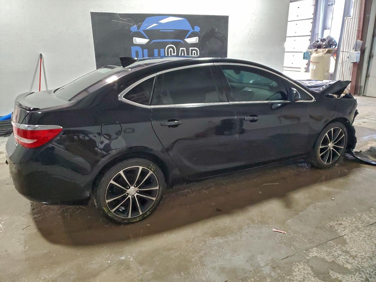 Buick Verano Sport Touring Image 3