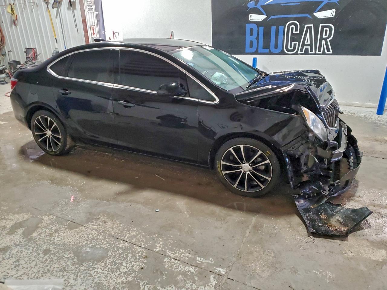 Buick Verano Sport Touring Image 12