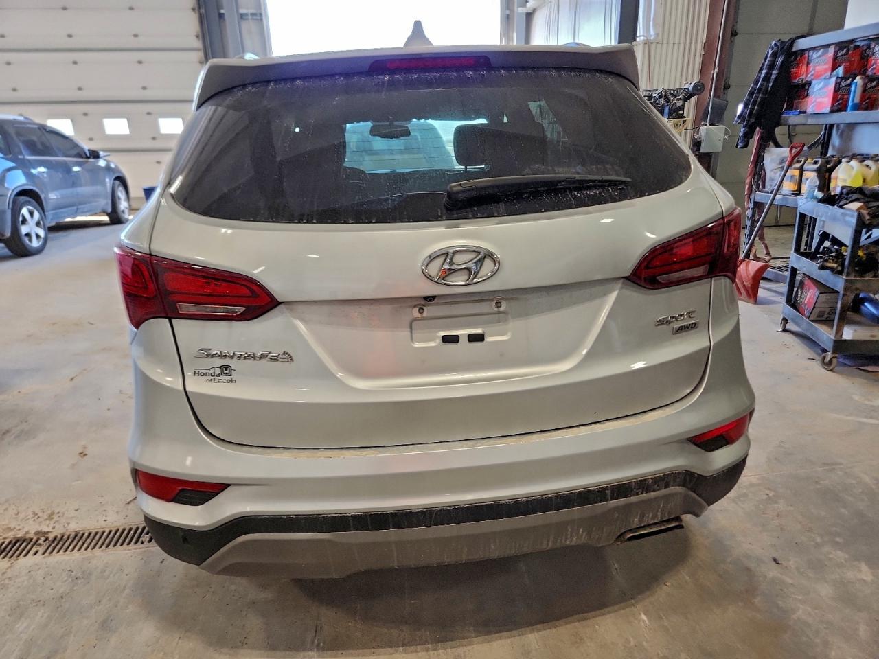 Hyundai SANTA FE Image 7