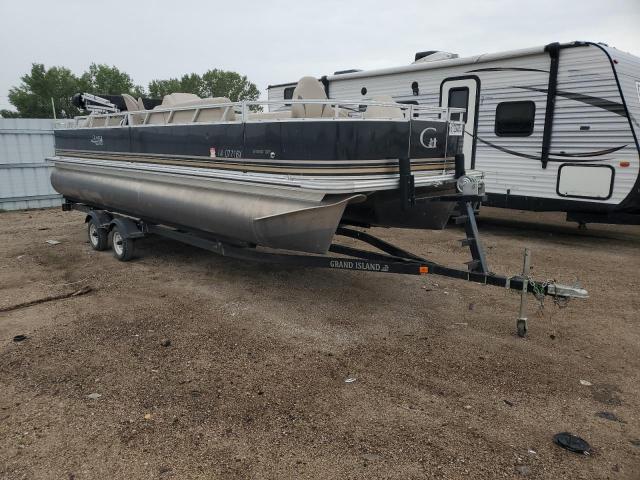  Salvage Tahoe Boat W Trl