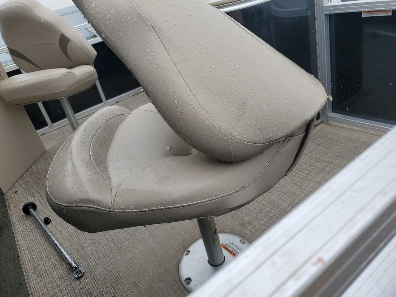 Tahoe Boat W Trl Image 7