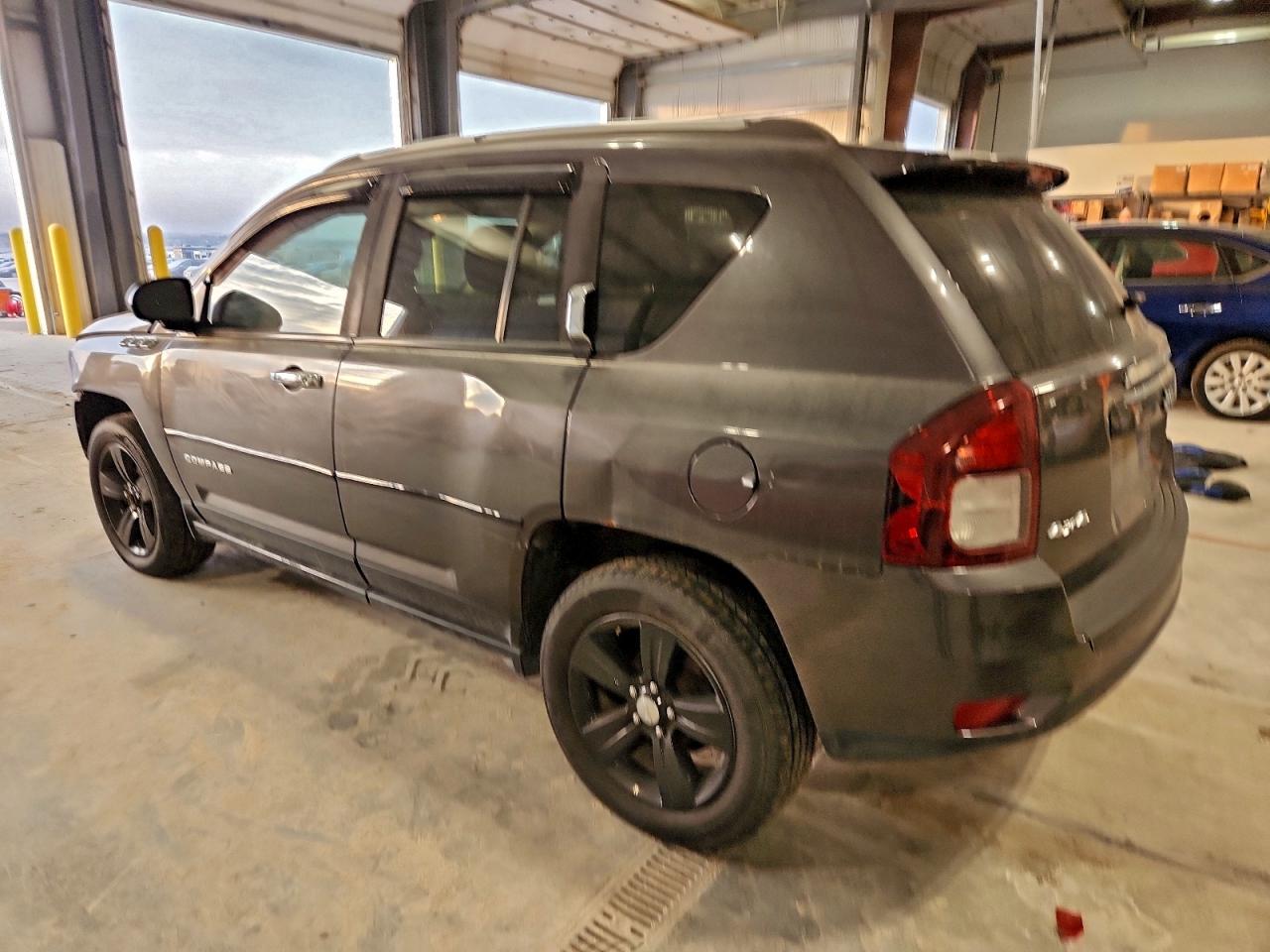 Jeep Compass Sport Image 2