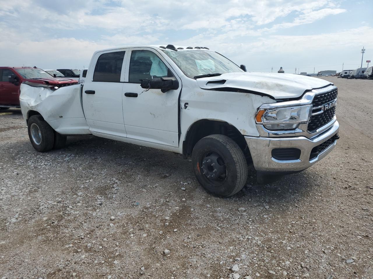 Ram 3500 Tradesman Image 2