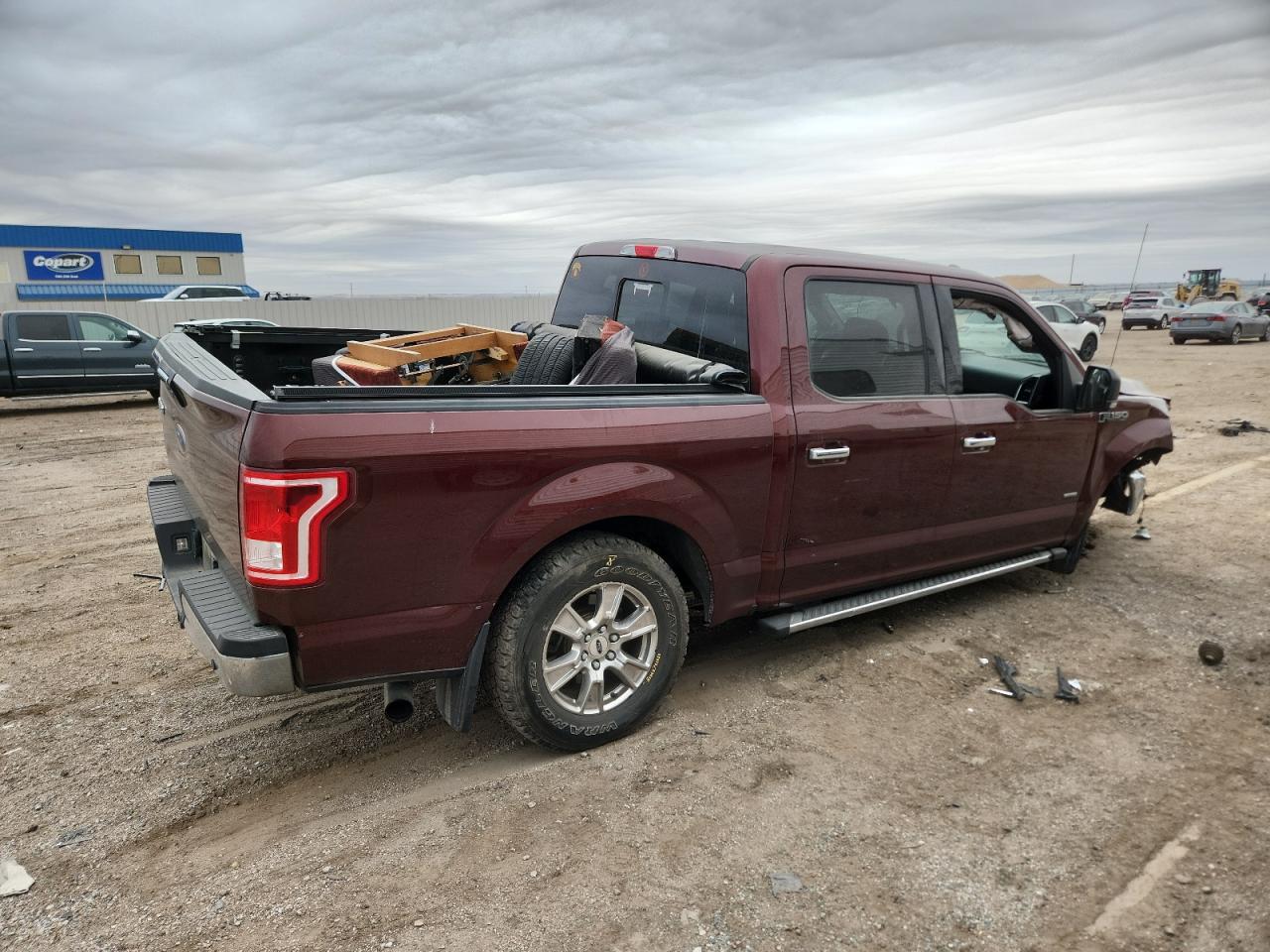 Ford F-150 Supercrew Image 12