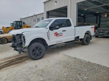  Salvage Ford F-350
