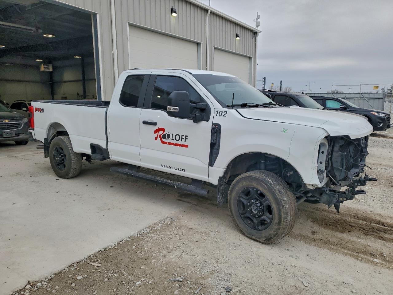 Ford F-350 Super Duty Image 11