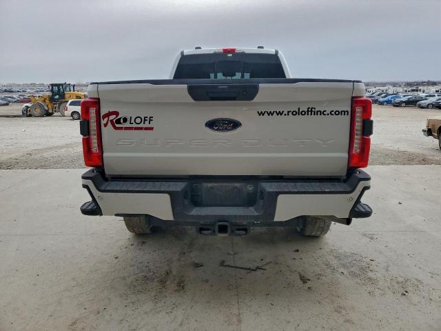 Ford F-350 Super Duty Image 3