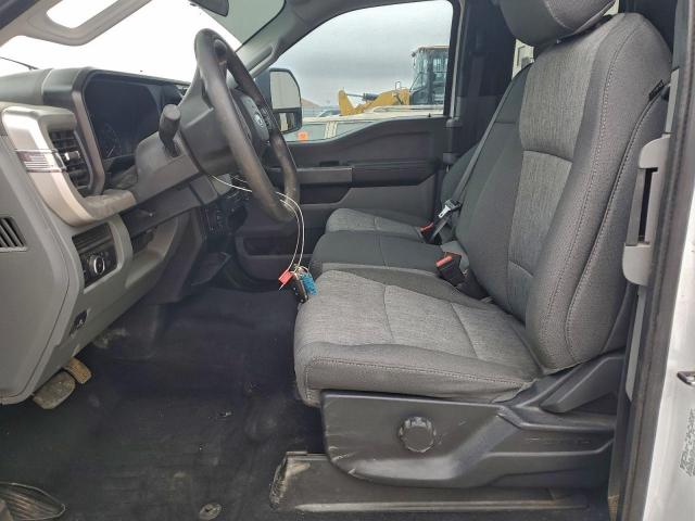 Ford F-350 Super Duty Image 2