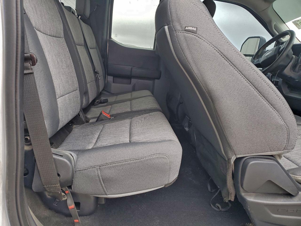 Ford F-350 Super Duty Image 6