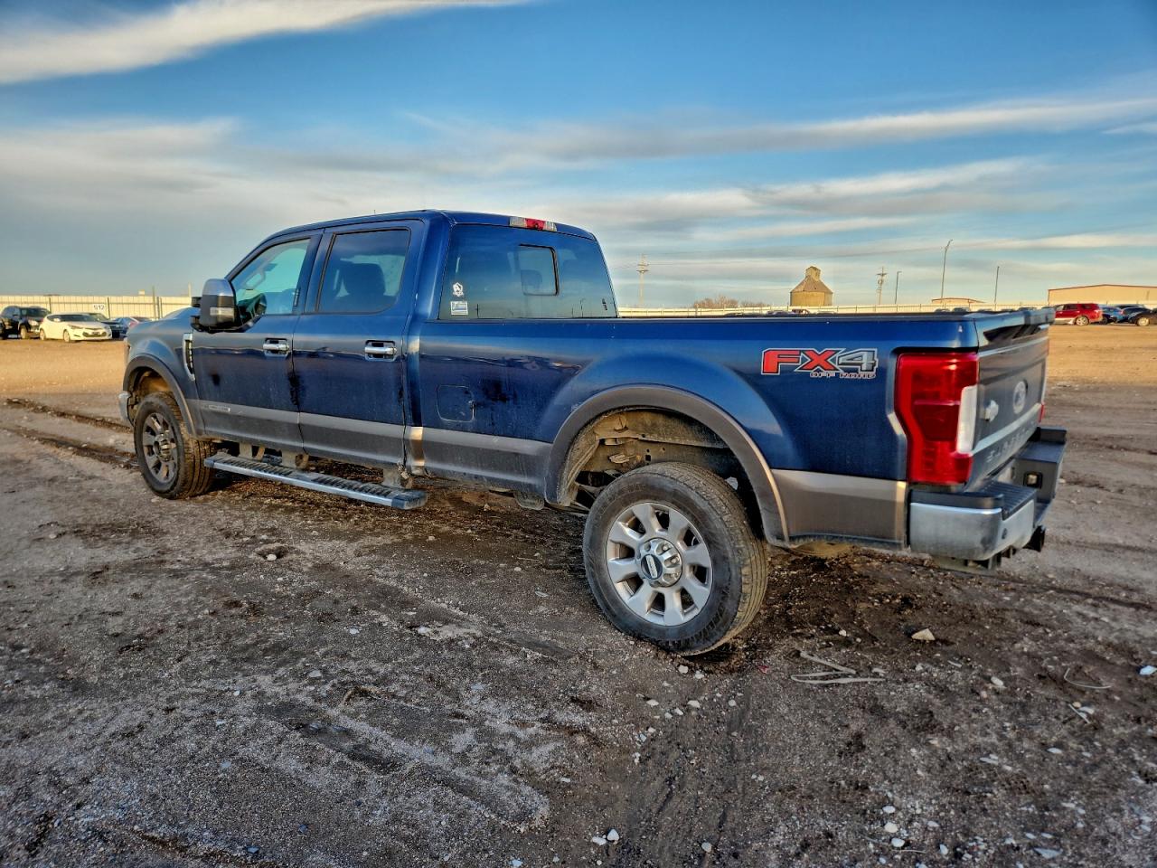 Ford F-350 Super Duty Image 2