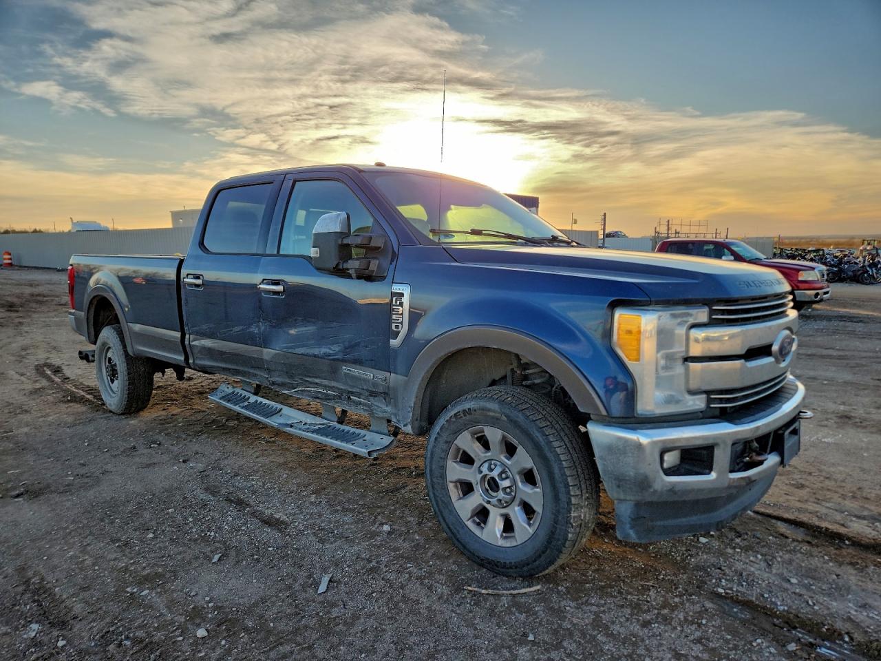 Ford F-350 Super Duty Image 11