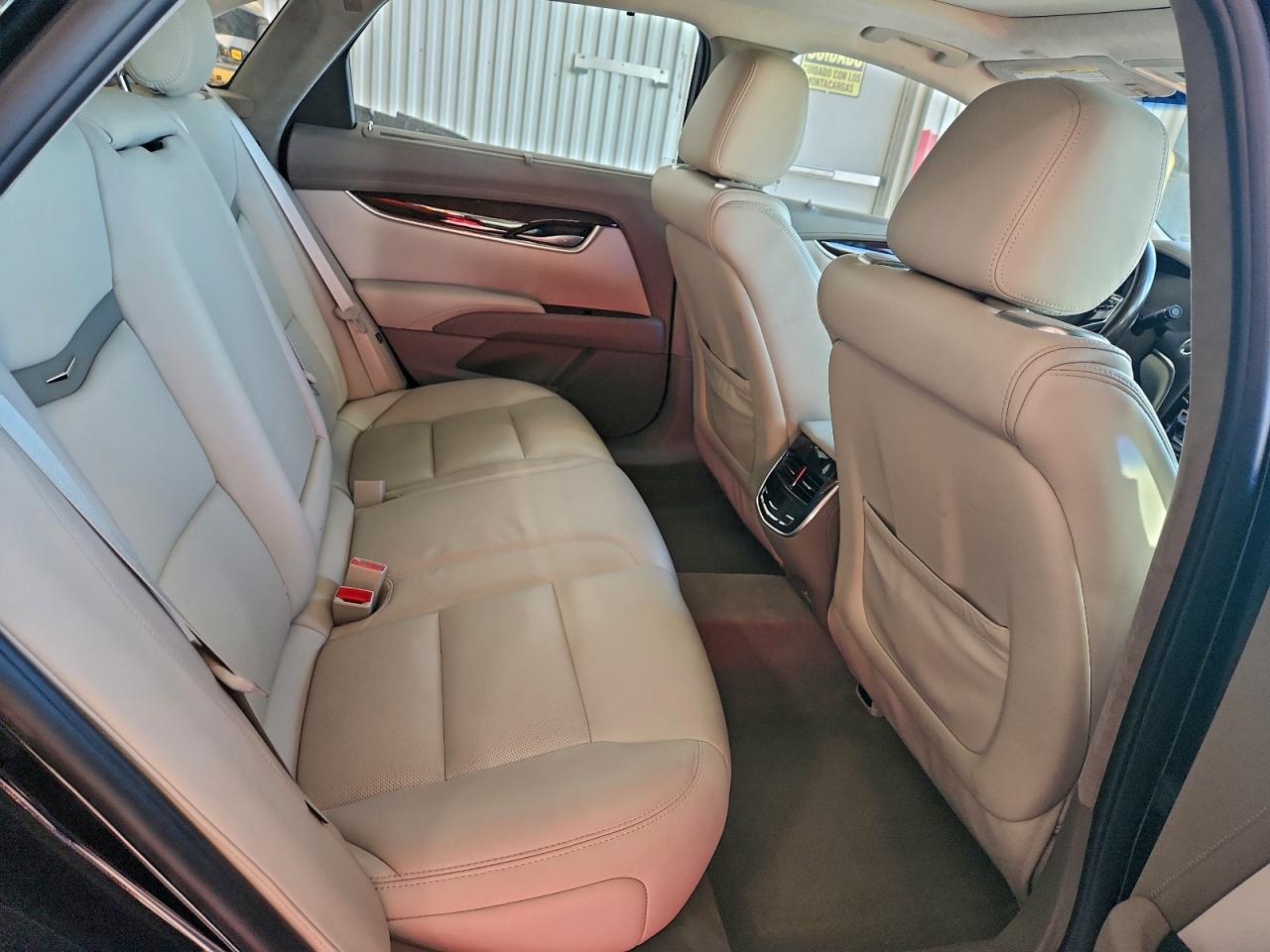 Cadillac XTS Platinum Image 2