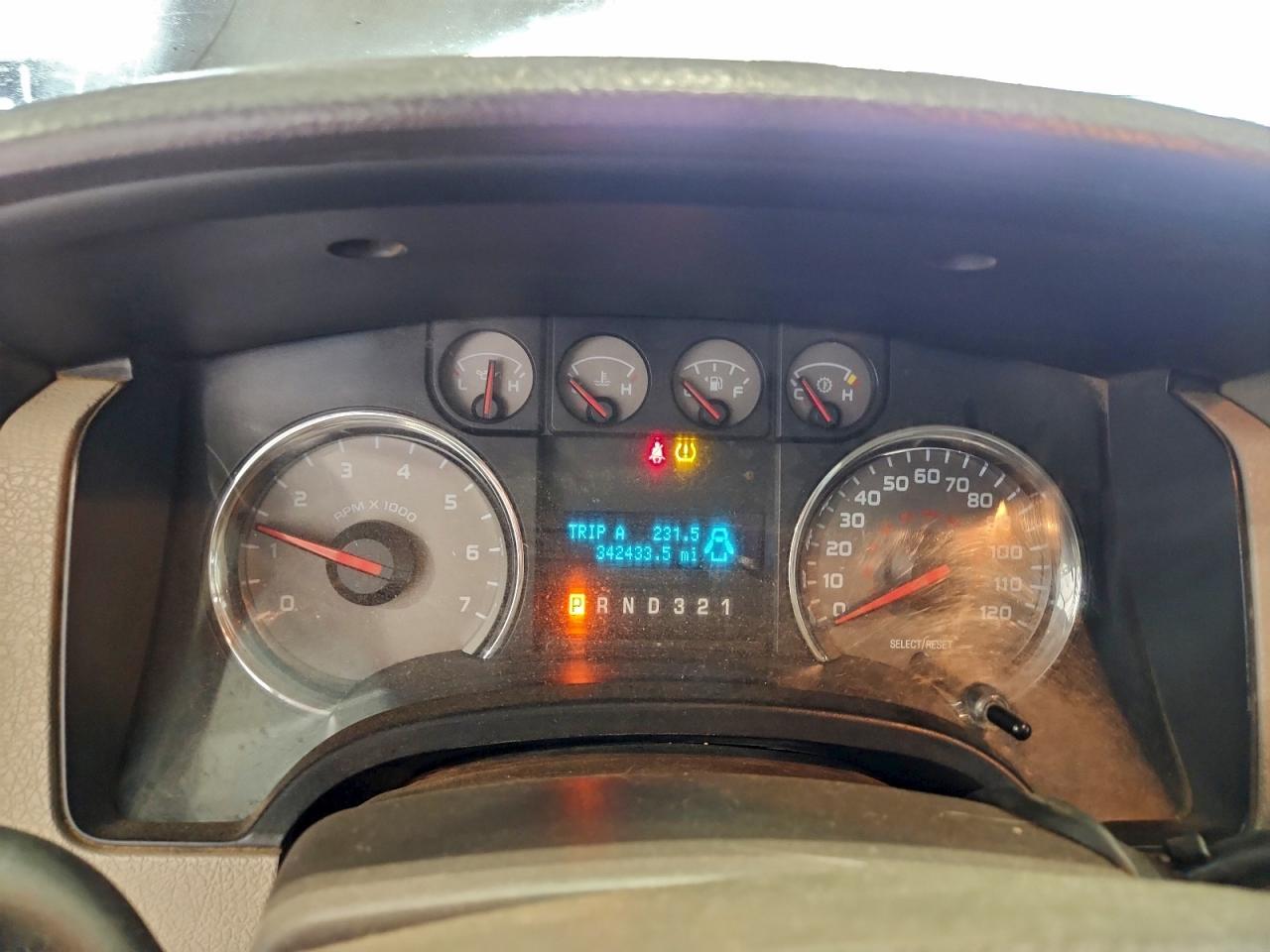 Ford F-150 Super Cab Image 11