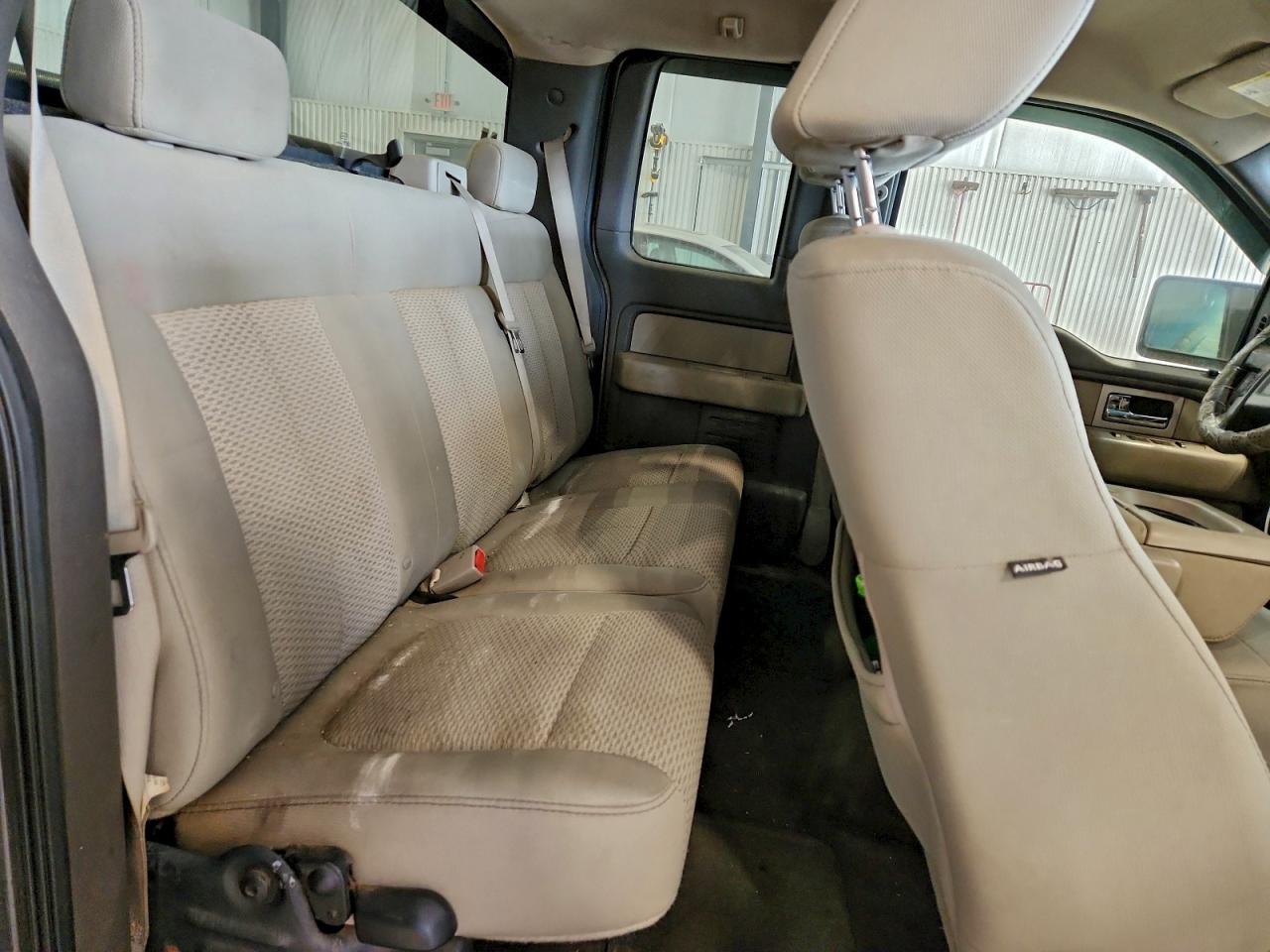 Ford F-150 Super Cab Image 12