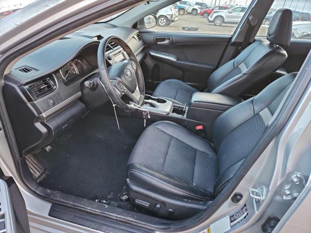 Toyota Camry Base Image 9