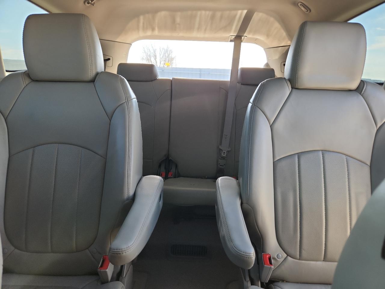 Buick Enclave Image 10