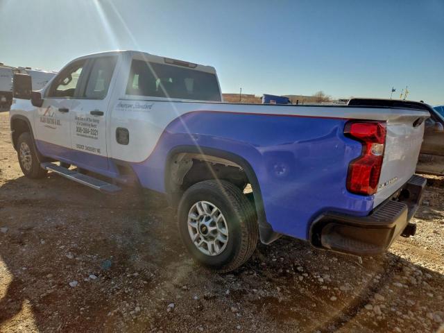 Chevrolet Silverado K2500 Heavy Duty Image 2