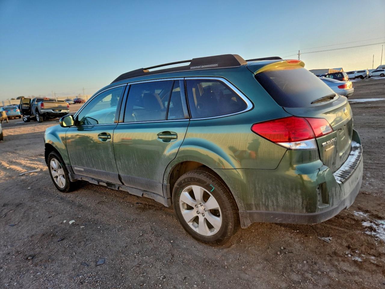 Subaru Outback 2.5i Premium Image 12