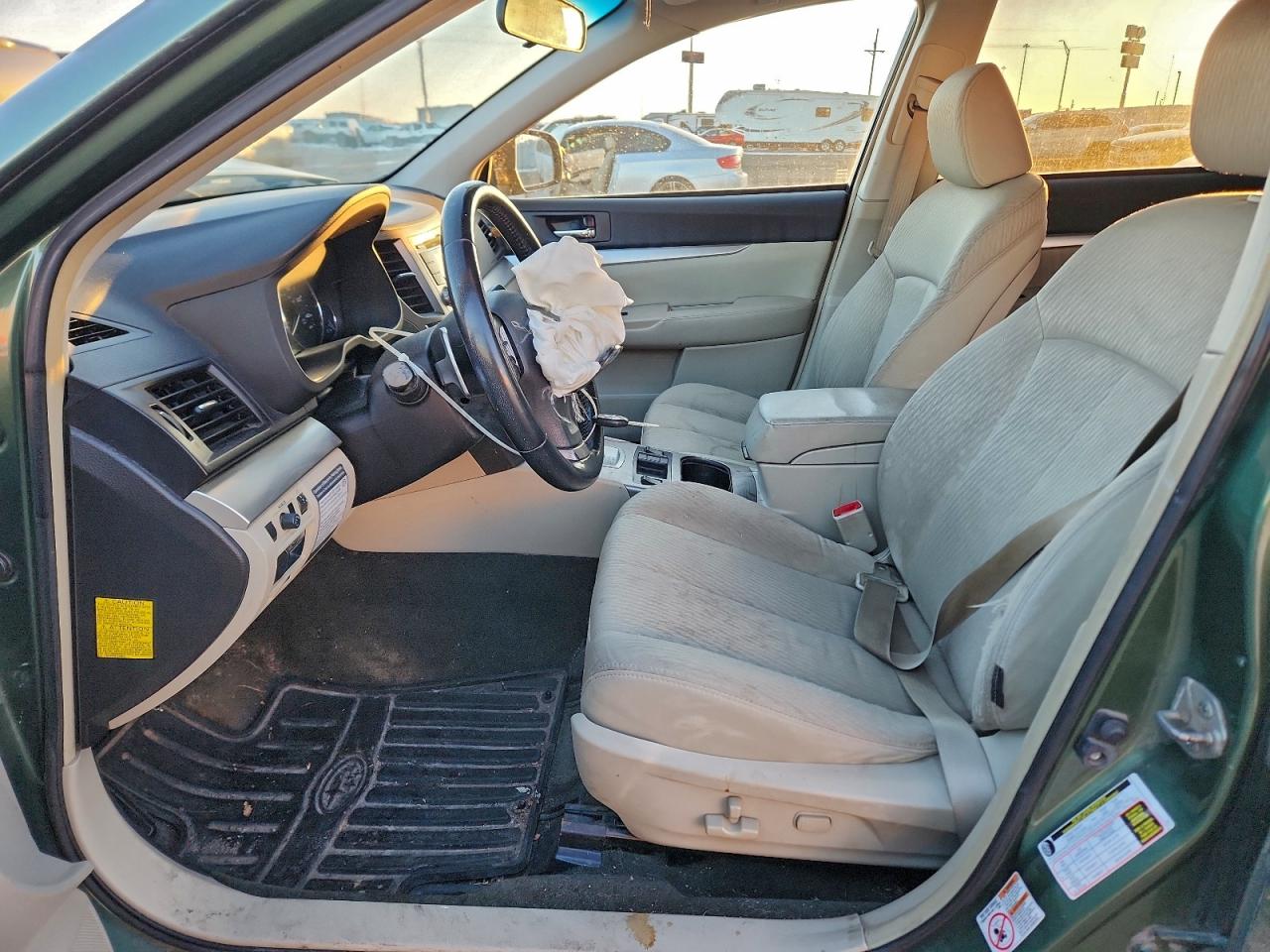 Subaru Outback 2.5i Premium Image 4