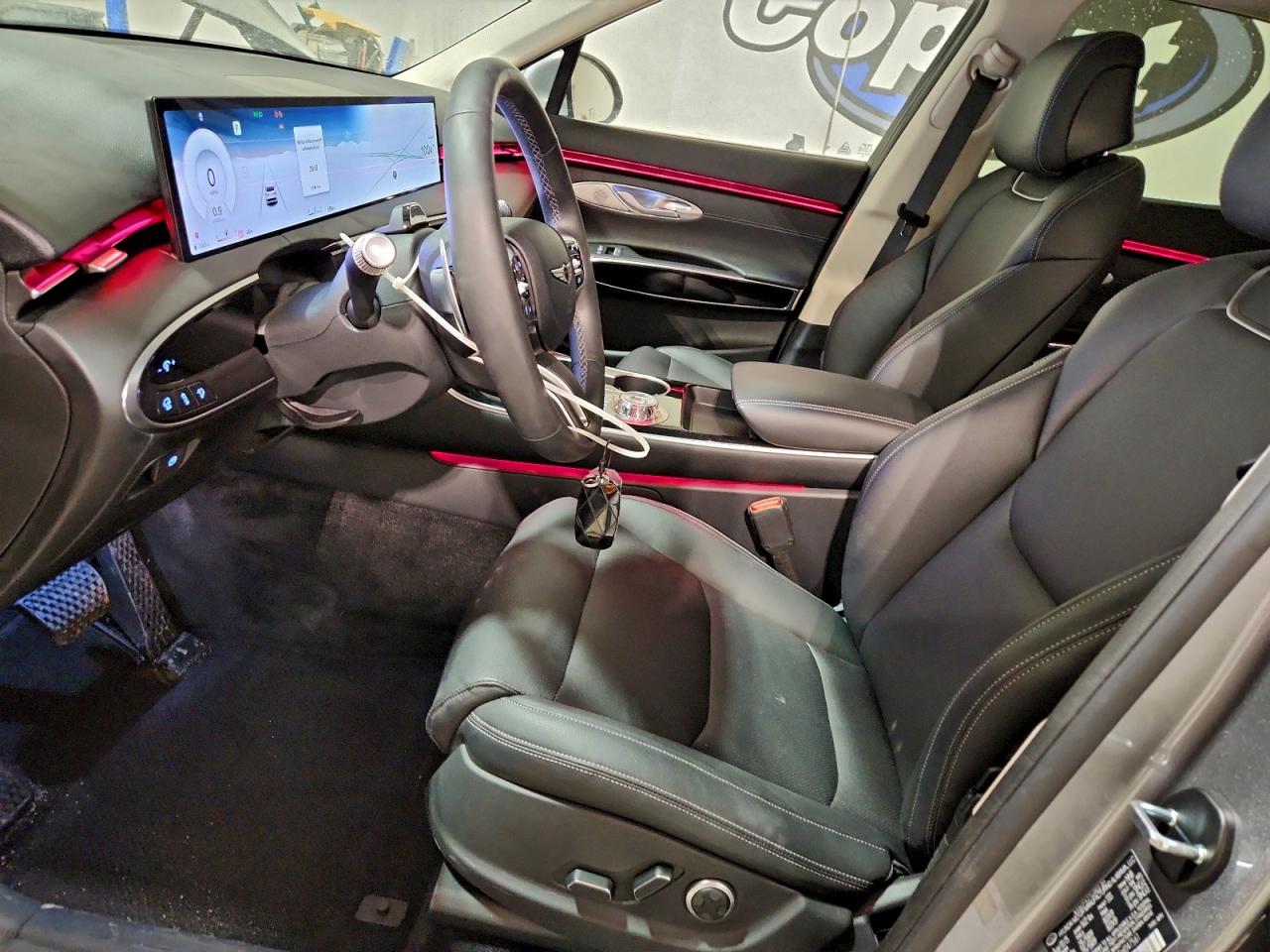 Genesis Gv70 Base Base Image 7