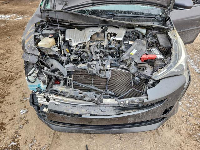 Toyota Prius Image 12