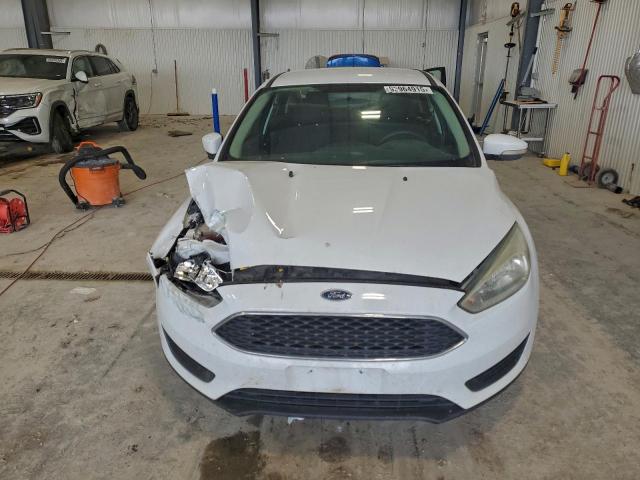 Ford Focus Se Image 6