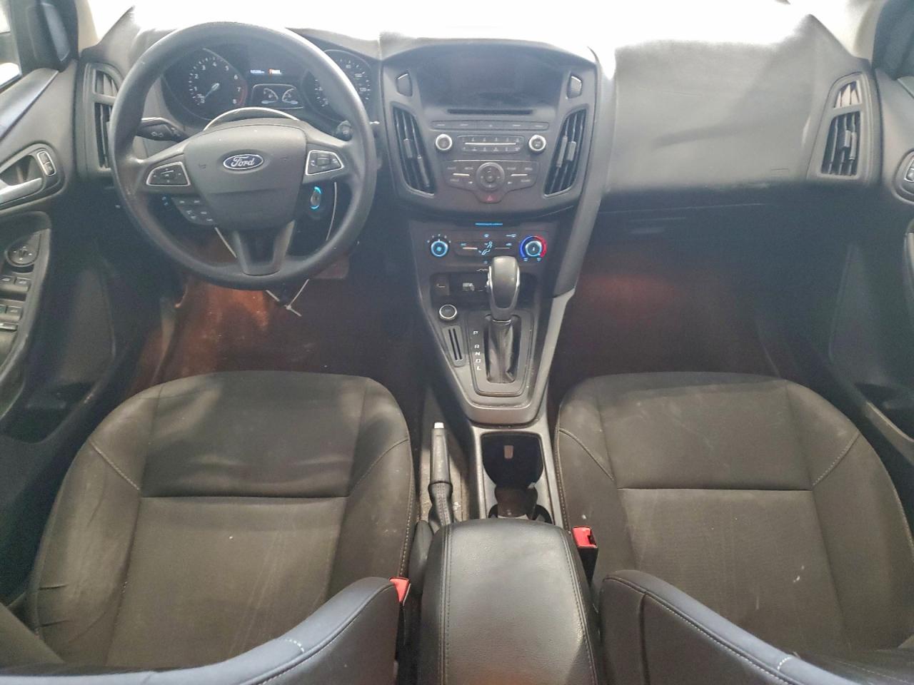 Ford Focus Se Image 8