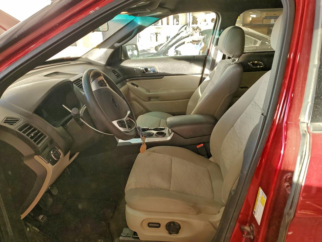 Ford Explorer Image 6