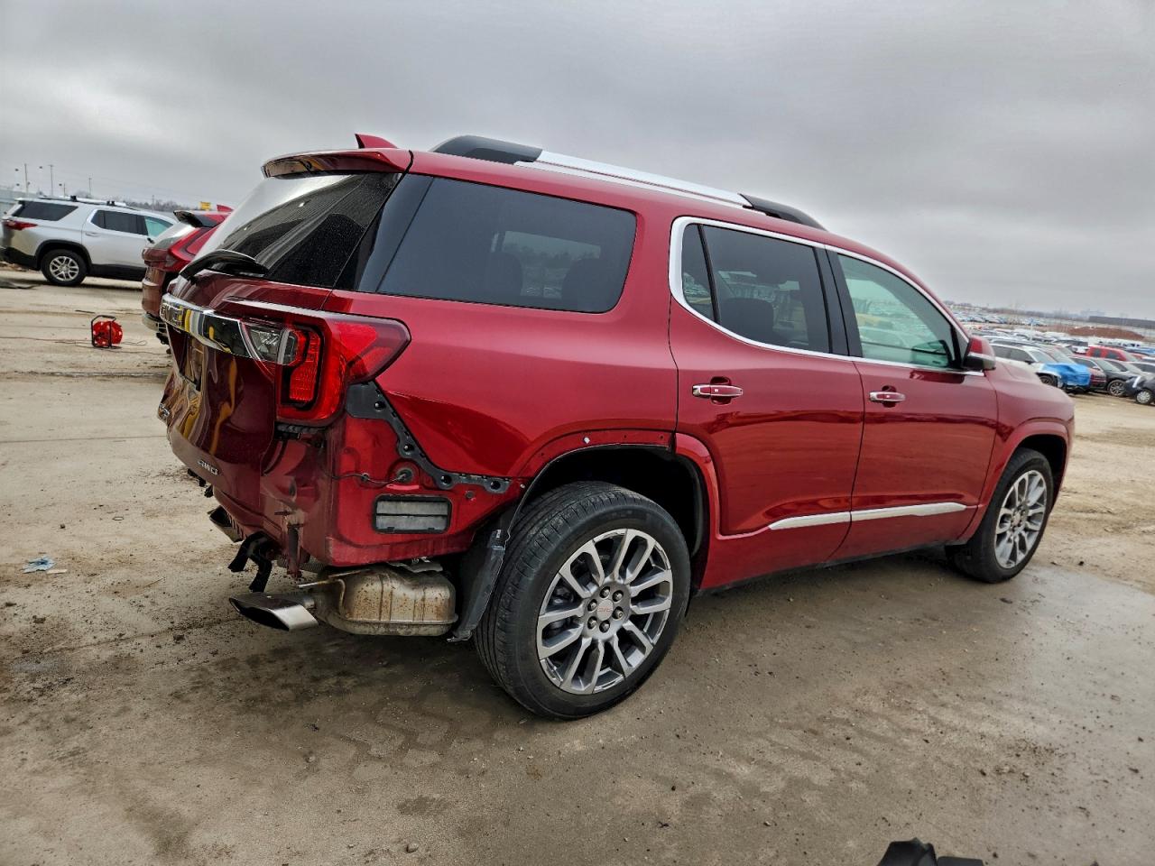 GMC Acadia Denali Image 5