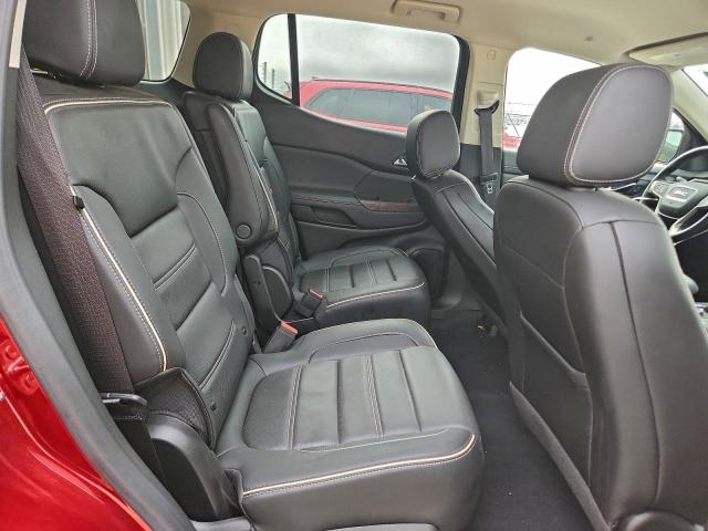 GMC Acadia Denali Image 11