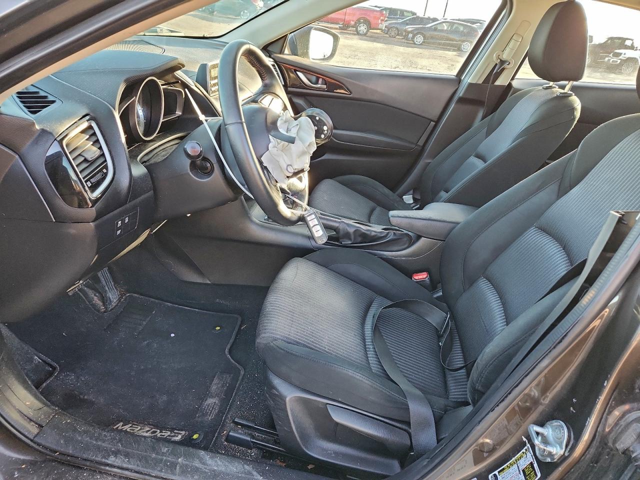 Mazda 3 Touring Image 12