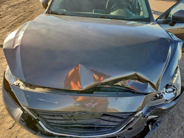 Mazda 3 Touring Image 10