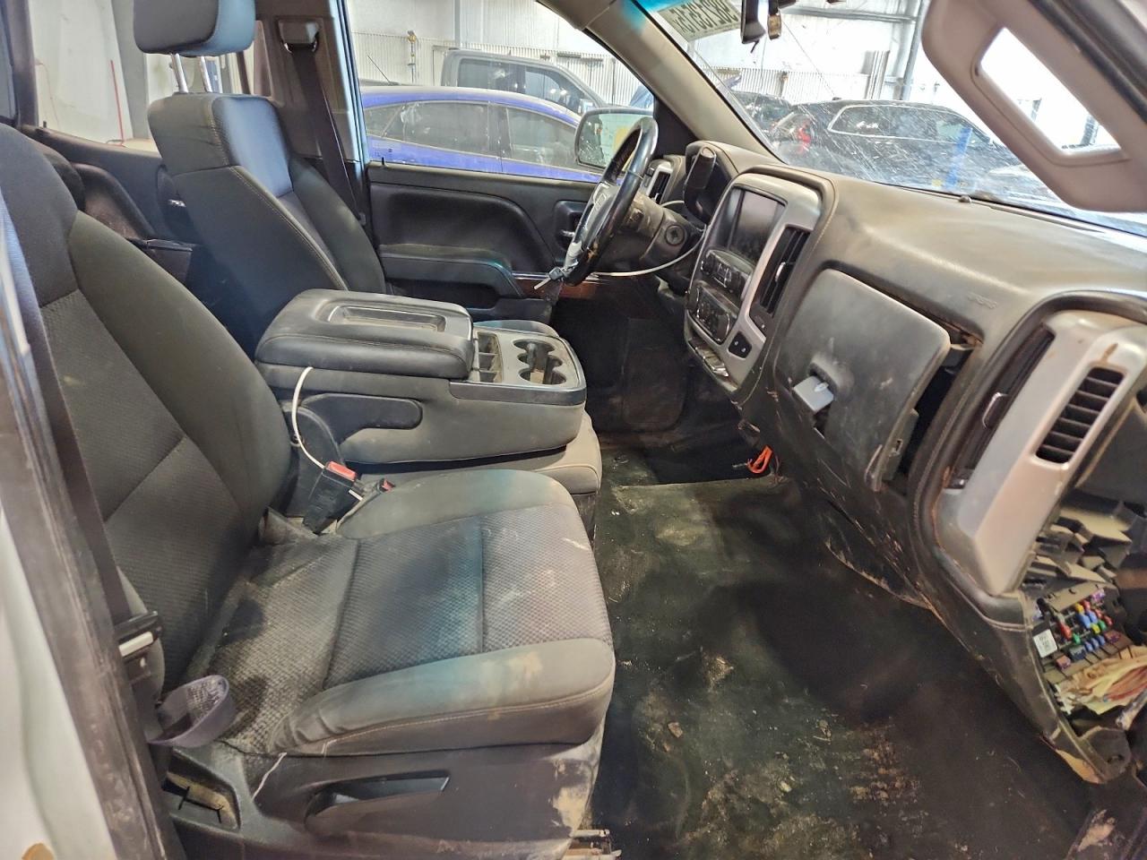 GMC Sierra K1500 Sle Image 2