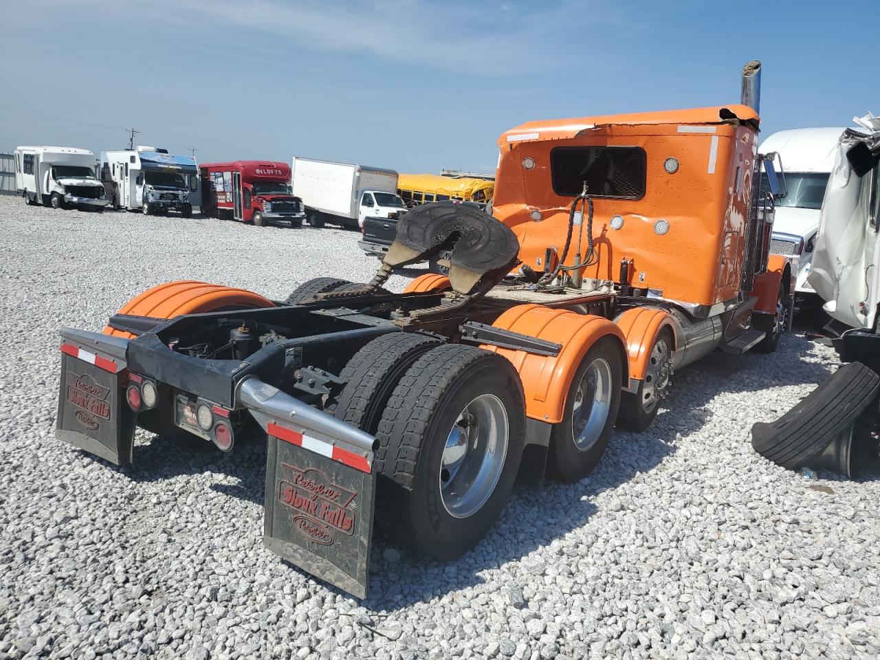 Peterbilt 389 Image 4