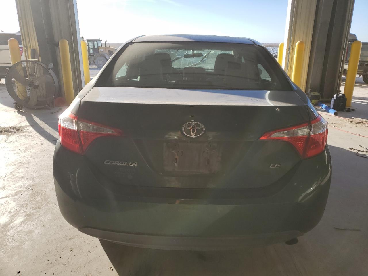 Toyota Corolla L Image 6