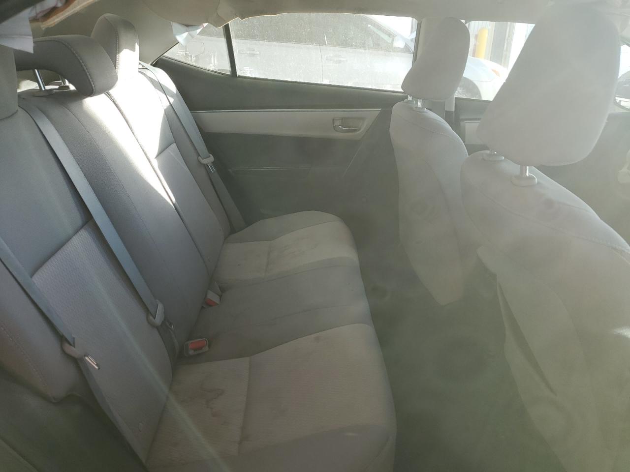 Toyota Corolla L Image 10