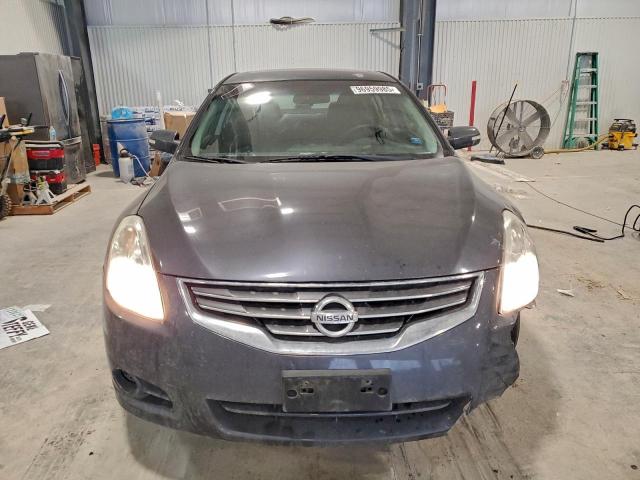 Nissan Altima Base Image 4