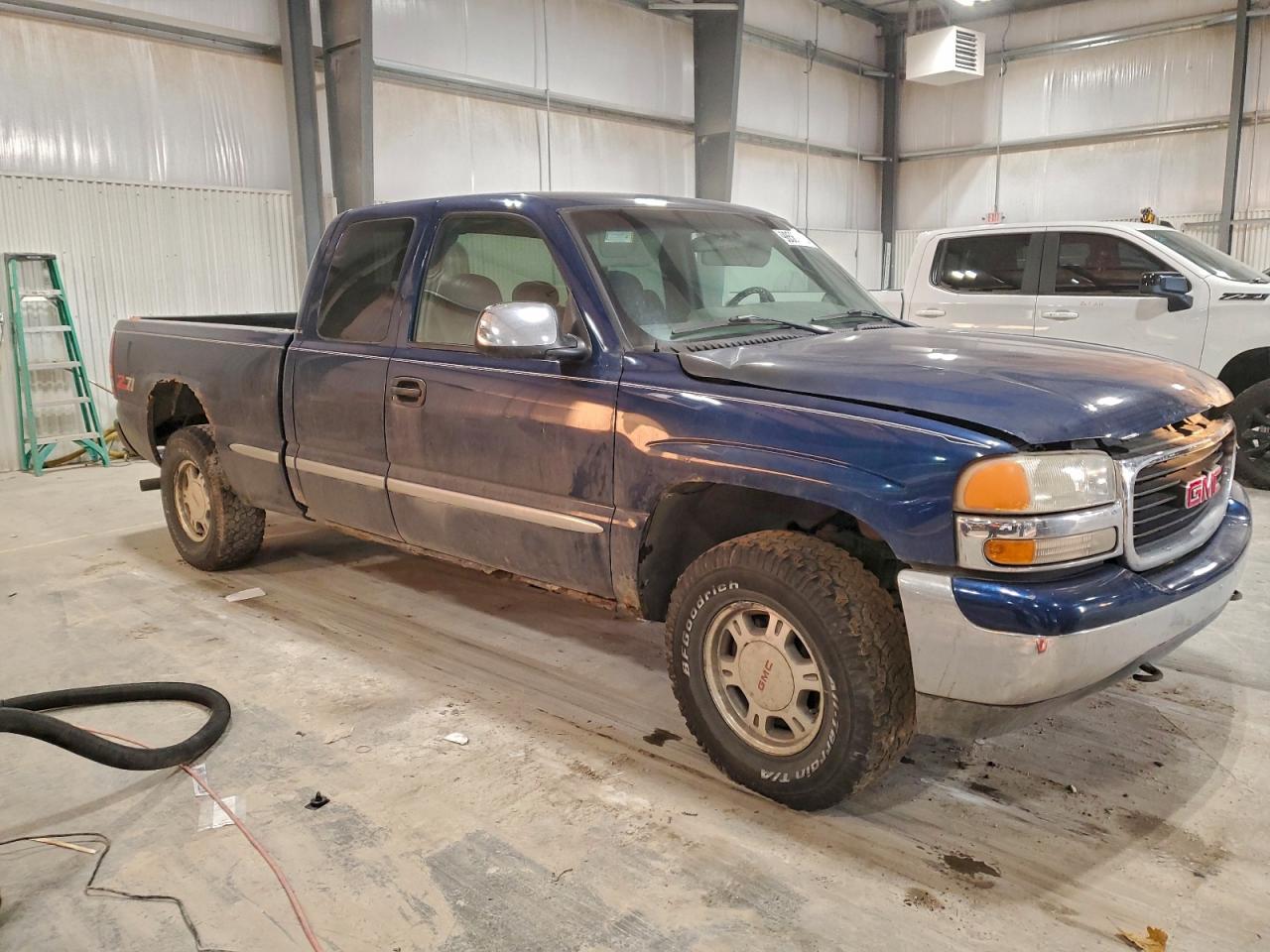 GMC Sierra K1500 Image 4