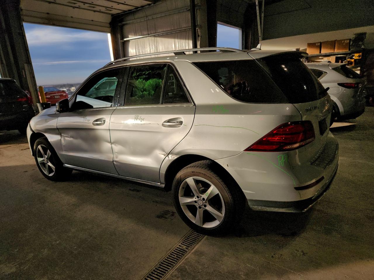 Mercedes-Benz GLE 300d 4matic Image 2