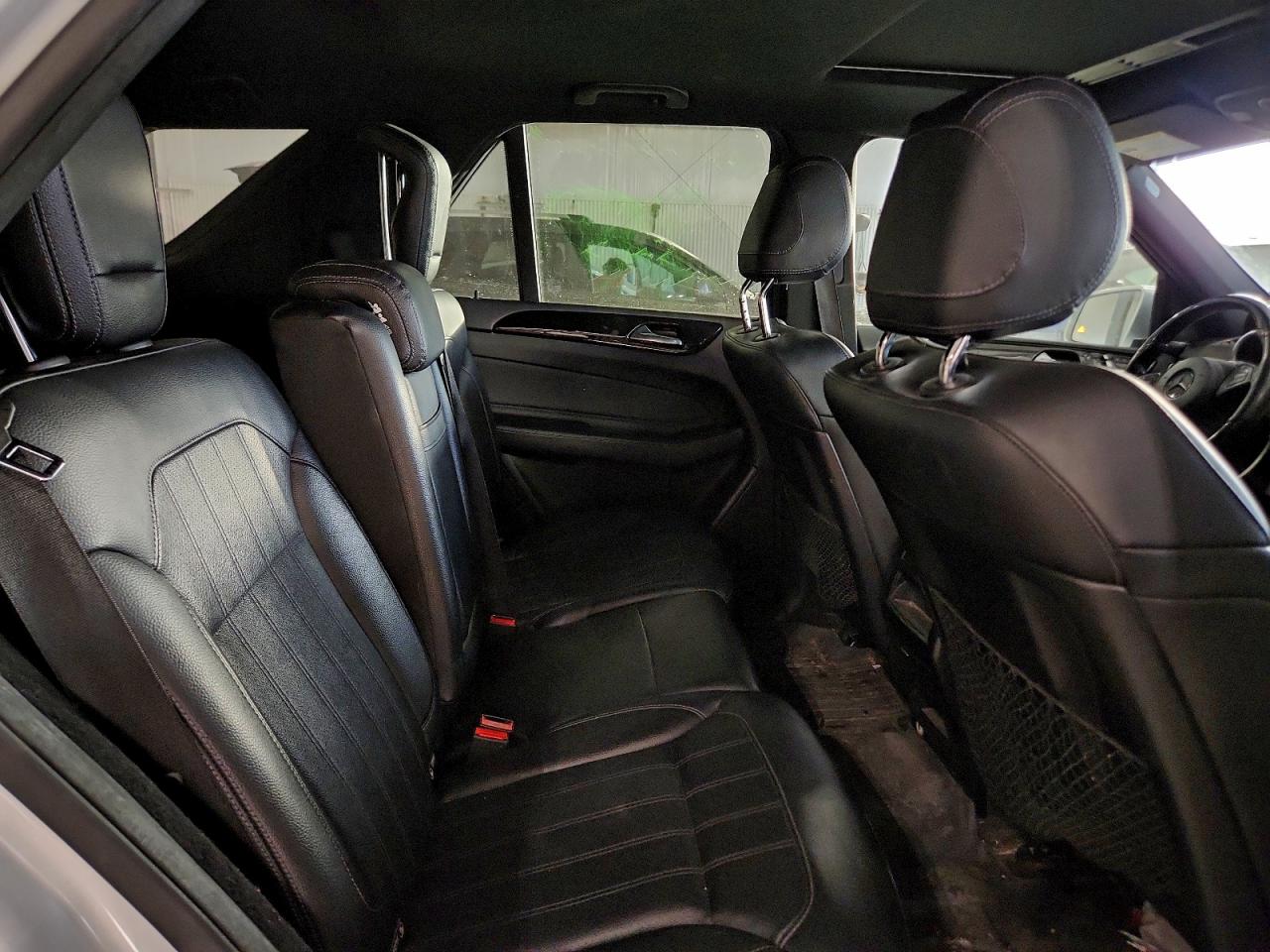 Mercedes-Benz GLE 300d 4matic Image 8