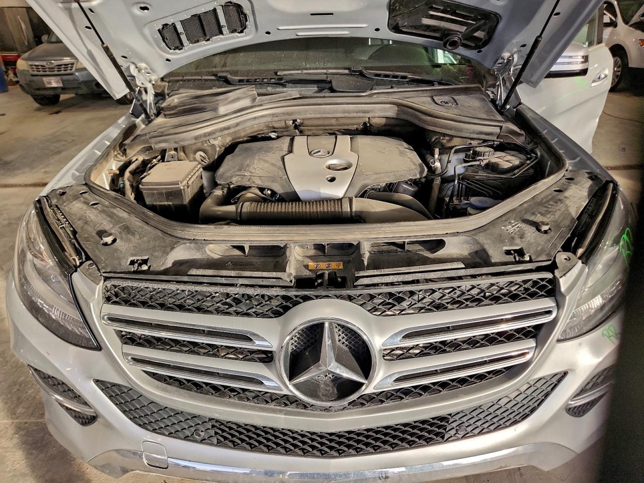 Mercedes-Benz GLE 300d 4matic Image 13