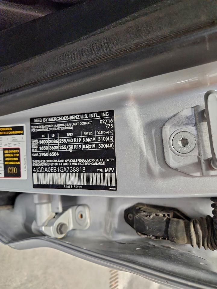 Mercedes-Benz GLE 300d 4matic Image 11